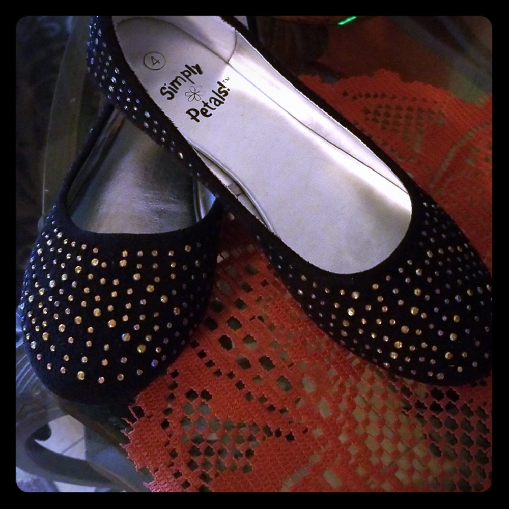 Black flats